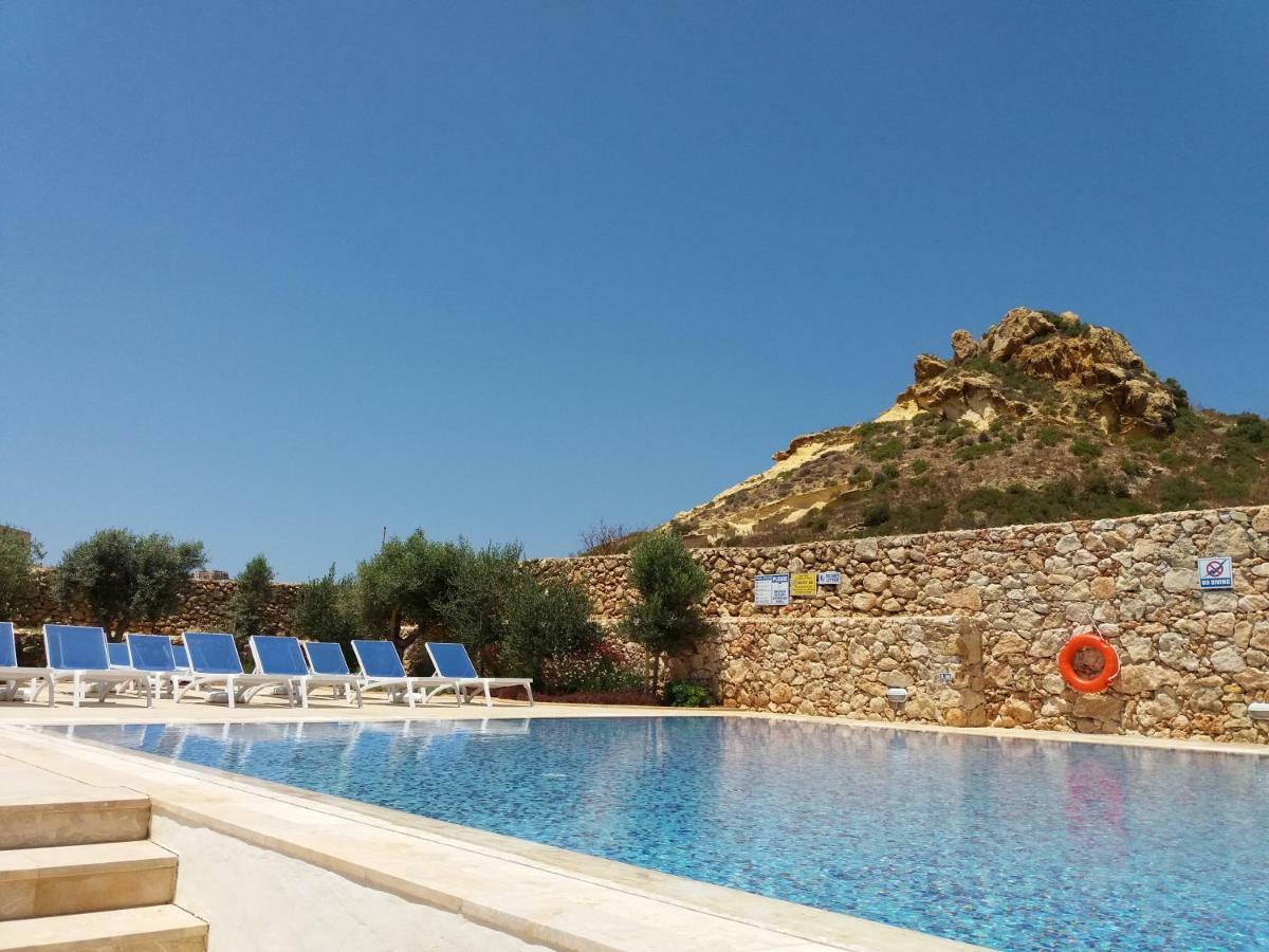Your Room, Your Apartment, Your Shared Pool Marsalforn Exterior foto